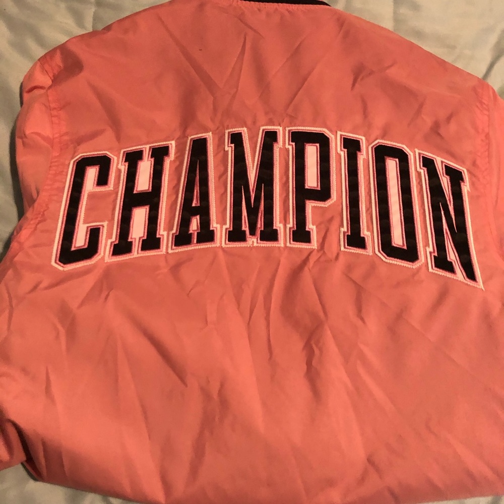 Champion Bomber